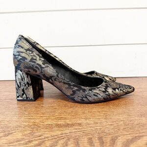 Marc Fisher | LTD Zala Block Heel Pointy Toe Pumps in a floral Print size 9.5